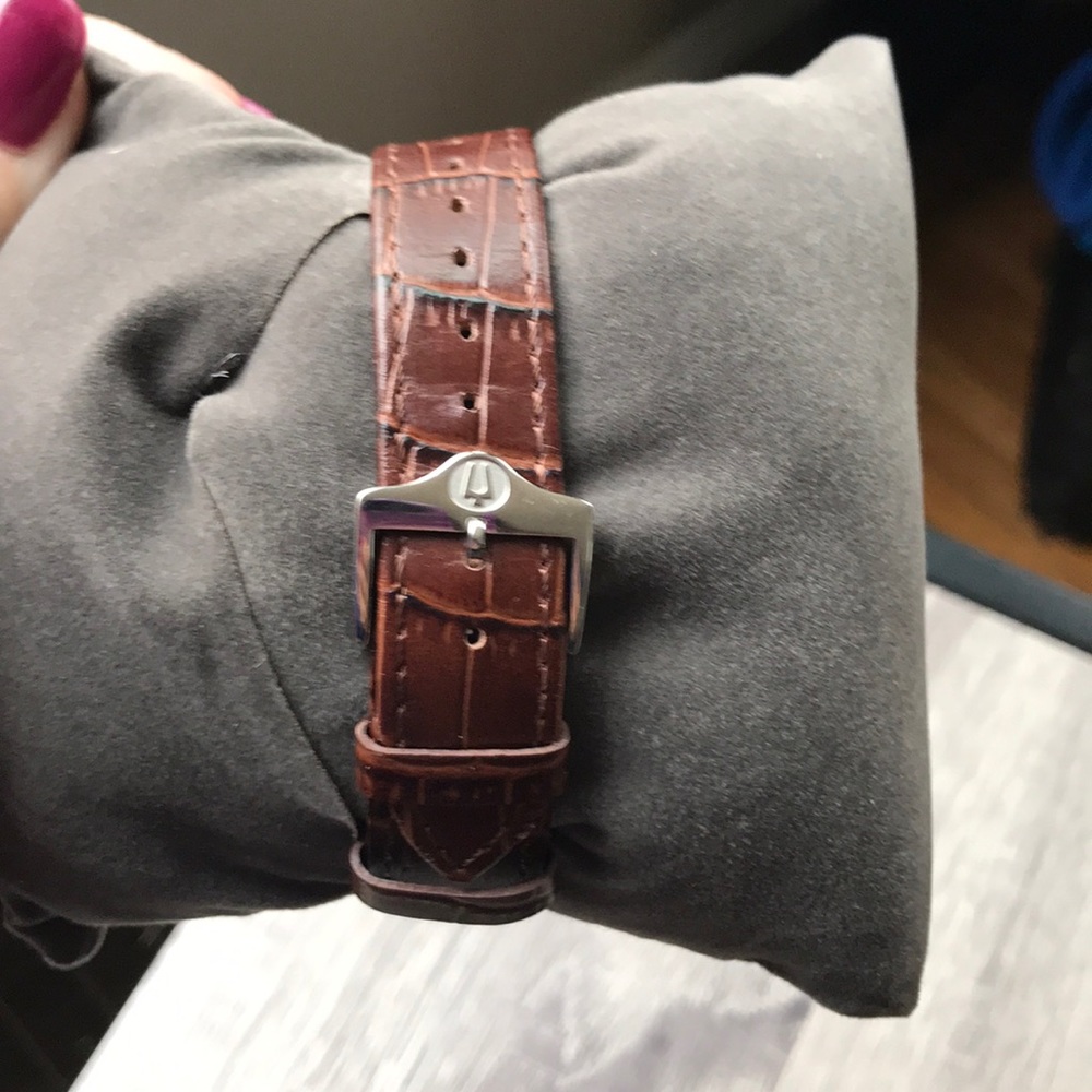 Bulova watch - Picture 3 of 5